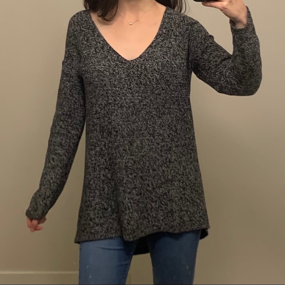Old Navy Black and White Speckled Sweater